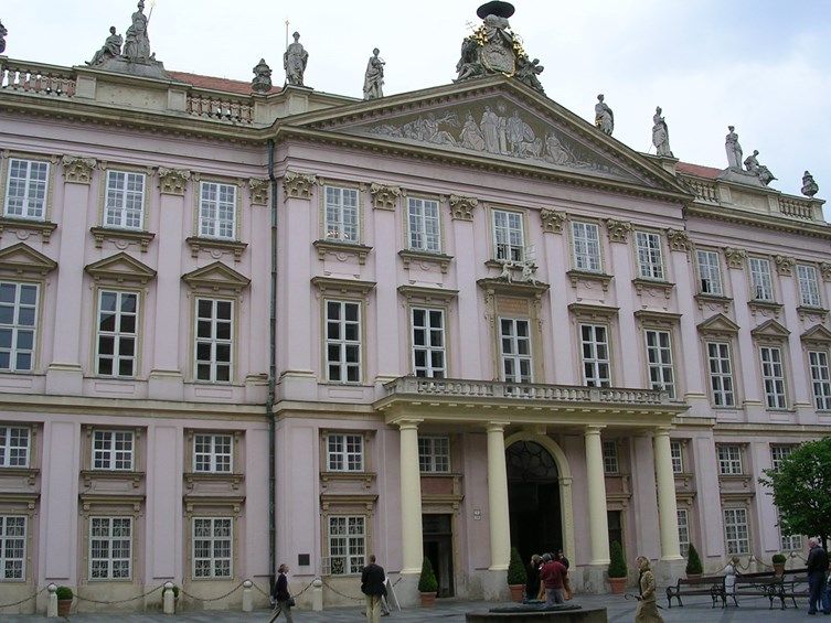 Pohľad na budovu Primaciálneho paláca, sídlo primátora Bratislavy 